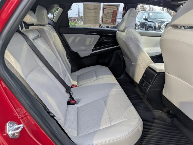Used 2024 Toyota bZ4X FWD image 34