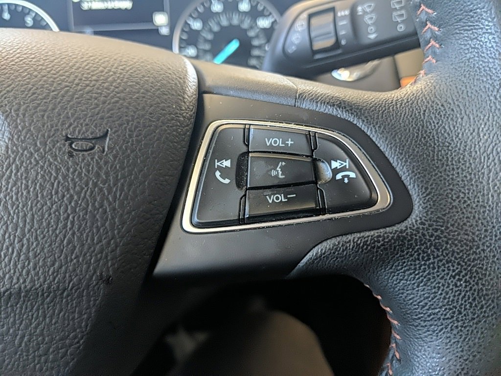 Used 2022 Ford EcoSport SE w/ SE Convenience Package image 16