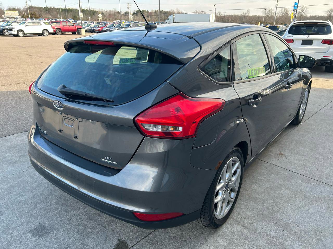Used 2015 Ford Focus SE w/ Equipment Group 201A image 5