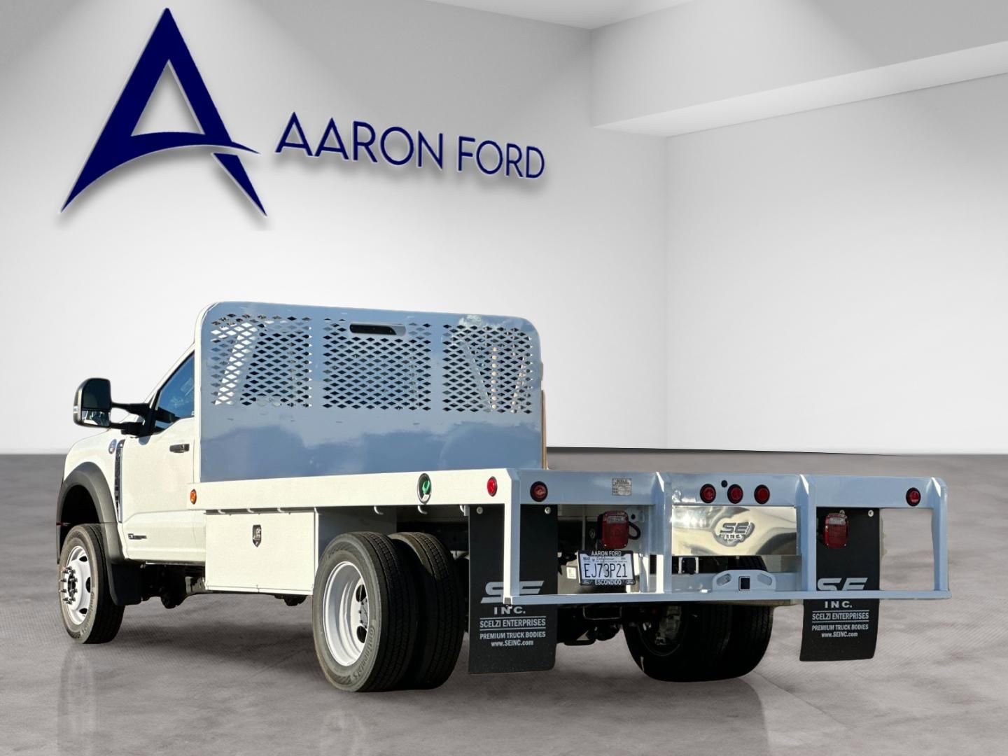 Used 2024 Ford F550 2WD Regular Cab Super Duty w/ XL Chrome Package image 4
