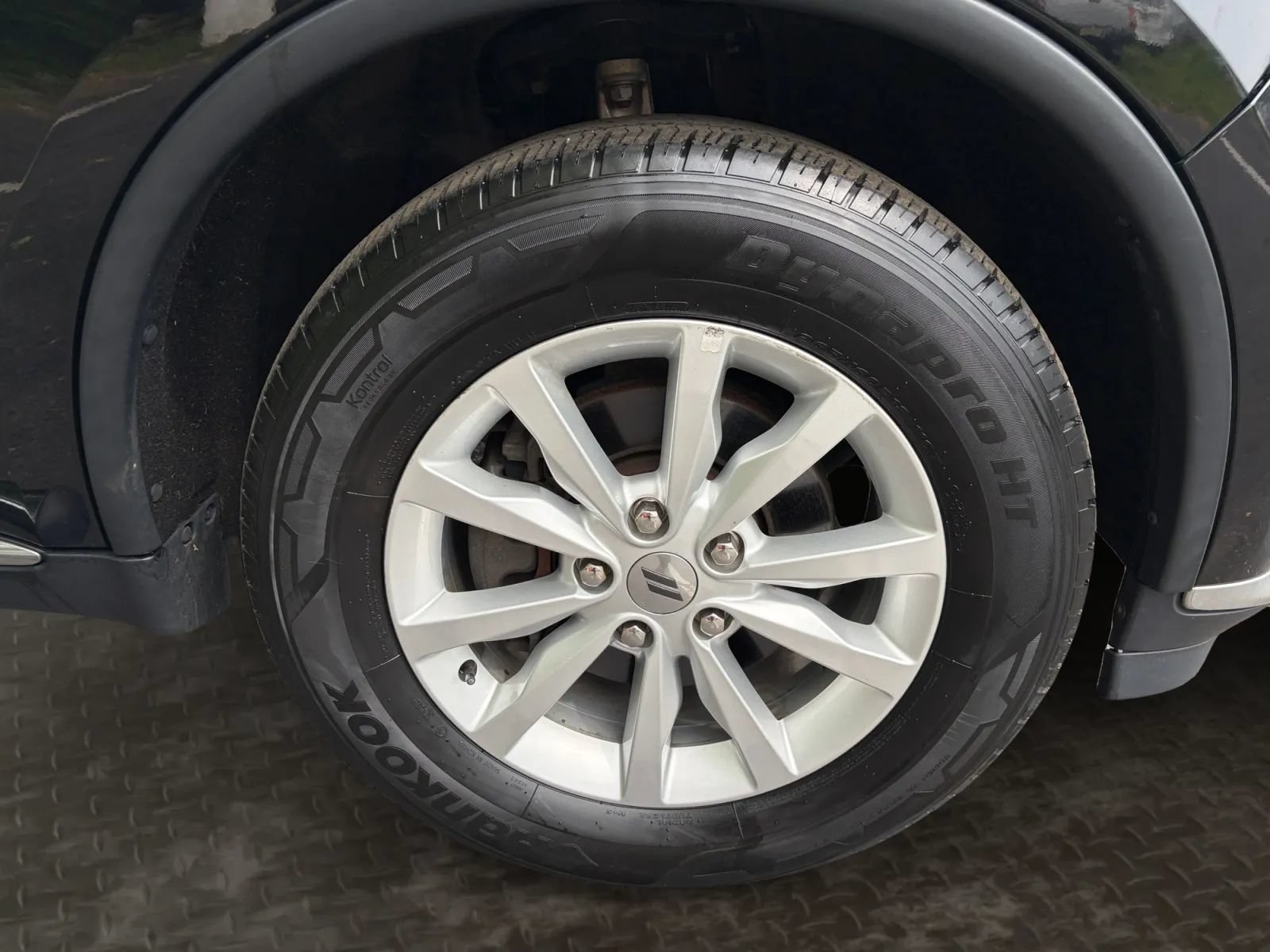 Used 2019 Dodge Durango SXT AWD/4WD image 40