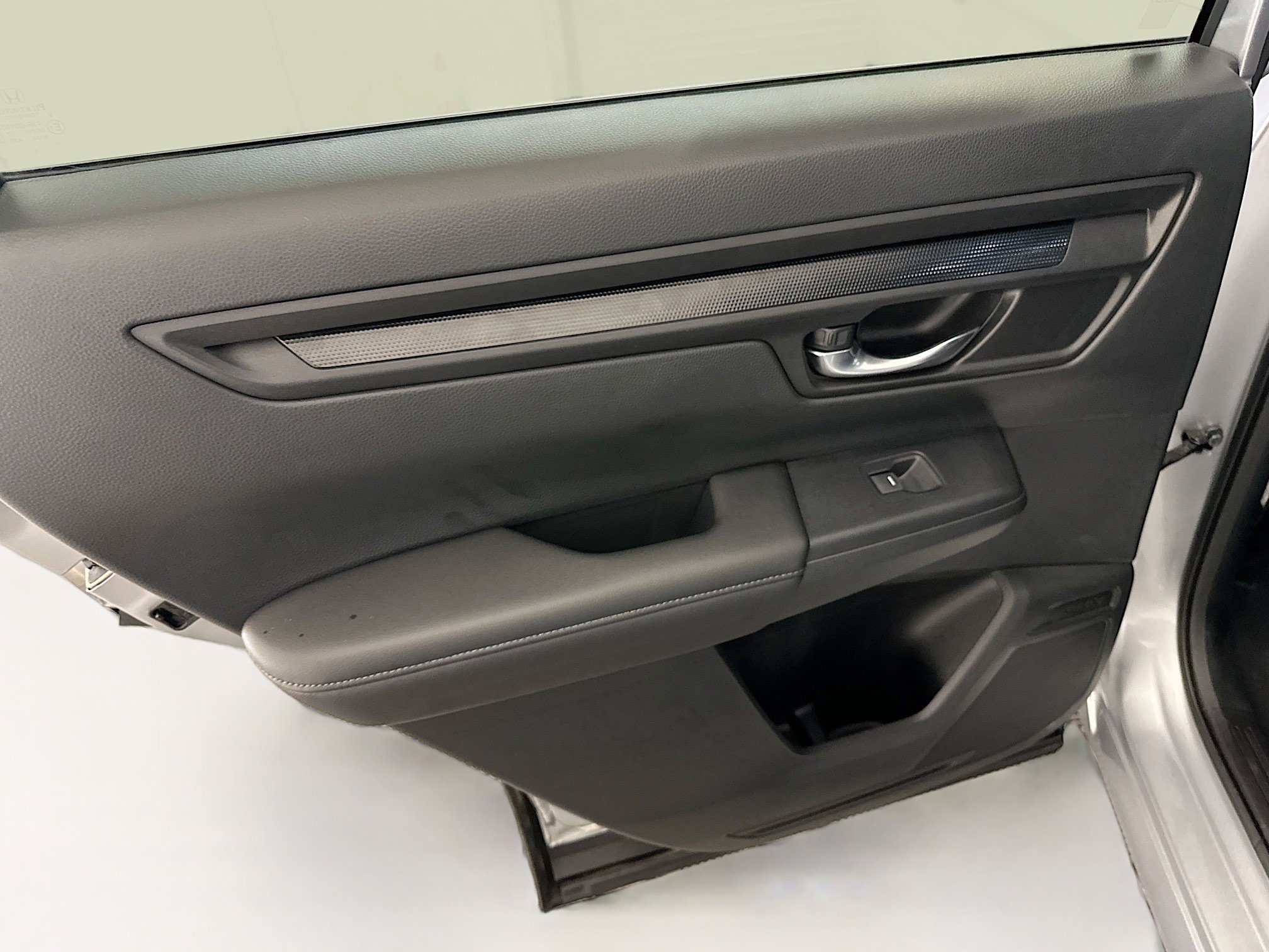 Used 2025 Honda CR-V LX image 26