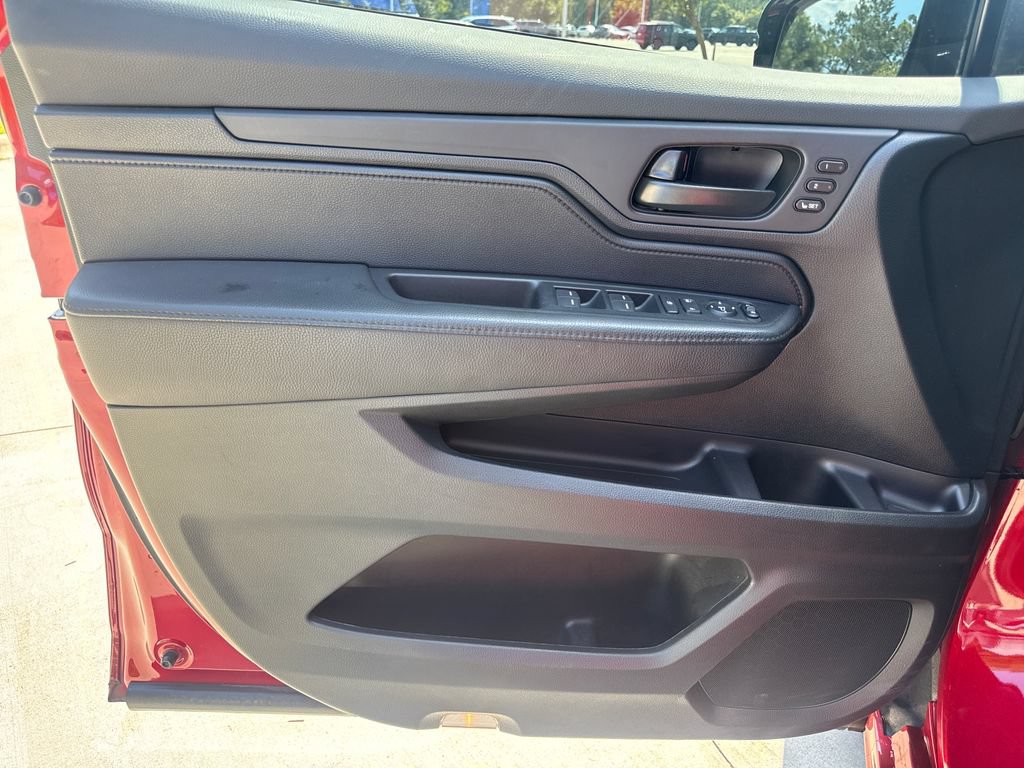 Used 2023 Honda Odyssey Sport image 13