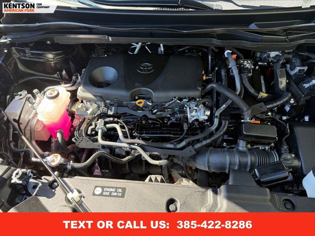 Used 2024 Toyota Sienna XLE image 41