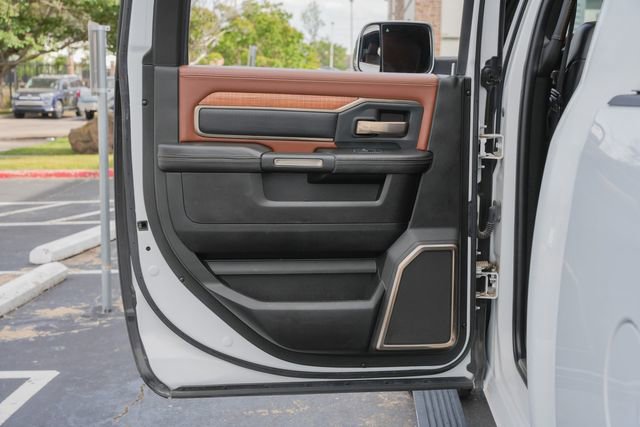 Used 2019 RAM 2500 Limited AWD/4WD image 37