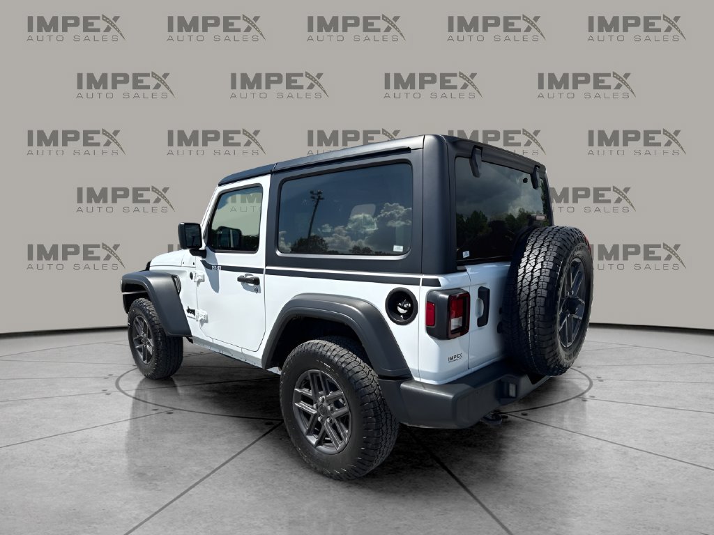 Used 2025 Jeep Wrangler Sport AWD/4WD image 3