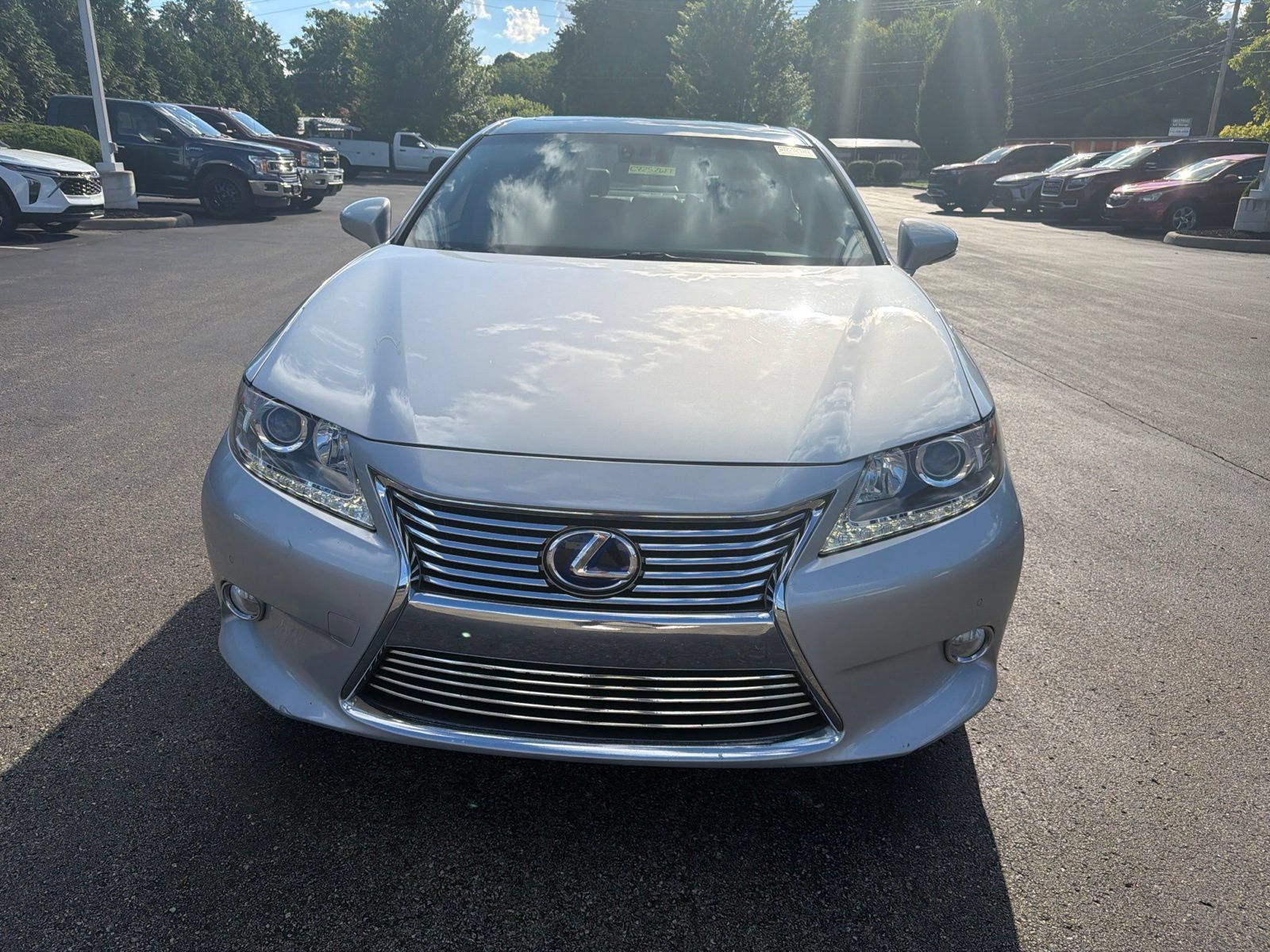 Used 2013 Lexus ES 300h w/ Luxury Pkg FWD image 8