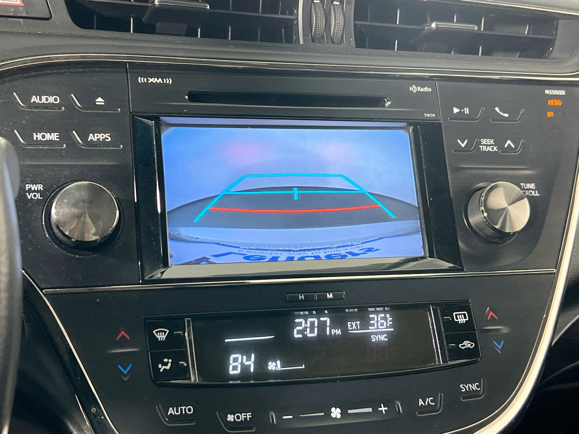 Used 2017 Toyota Avalon XLE image 13