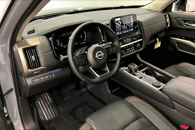 New 2025 Nissan Pathfinder Platinum w/ Lighting Package (N93) image 7