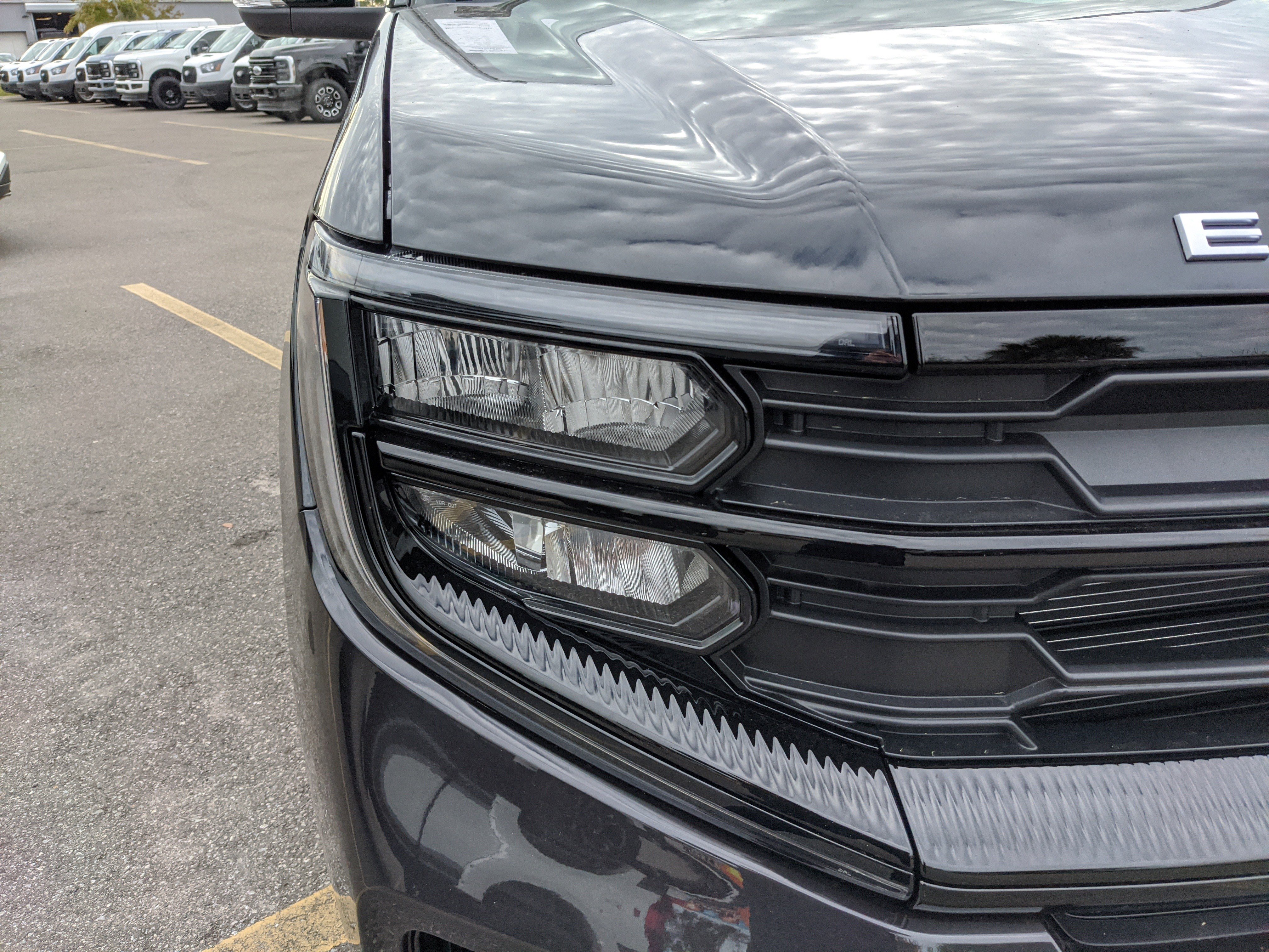 New 2025 Ford Expedition Active image 9
