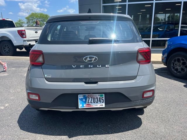 Used 2021 Hyundai Venue SE FWD image 7