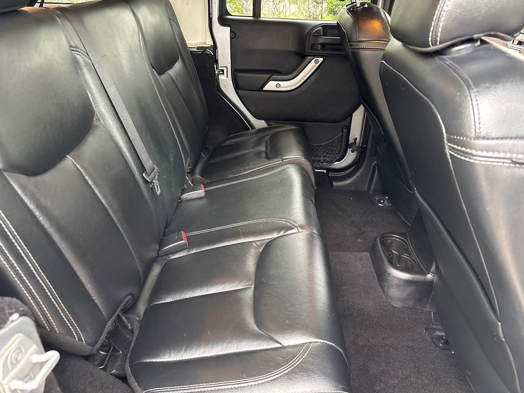 Used 2013 Jeep Wrangler Unlimited Sahara w/ Dual Top Group AWD/4WD image 26