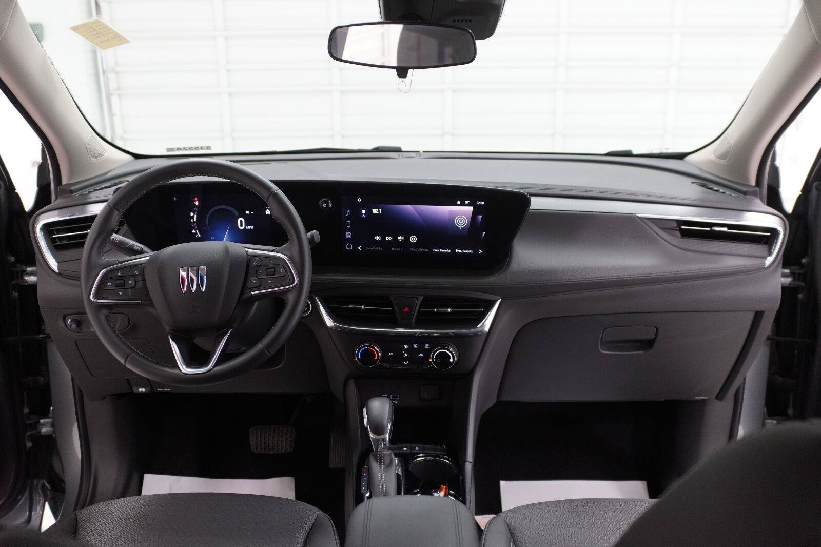 Used 2025 Buick Encore GX Preferred FWD image 28