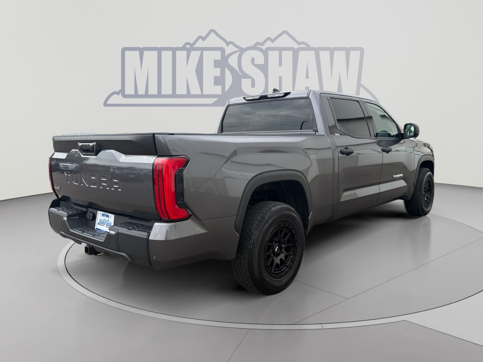 Used 2022 Toyota Tundra SR5 AWD/4WD image 5