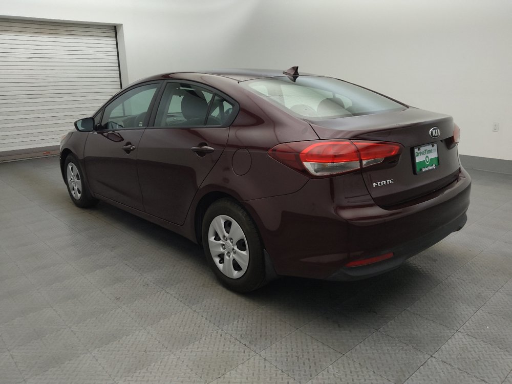 Used 2017 Kia Forte LX FWD image 5