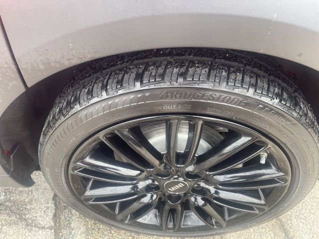 Used 2022 MINI Cooper 4-Door Hardtop image 11