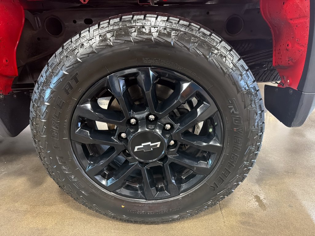 Used 2025 Chevrolet Silverado 2500 LT w/ Trail Boss Package AWD/4WD image 16