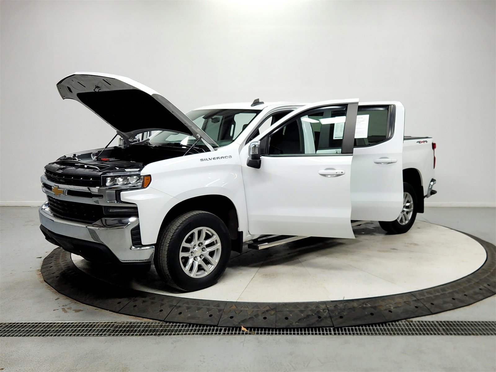 Used 2021 Chevrolet Silverado 1500 LT image 11