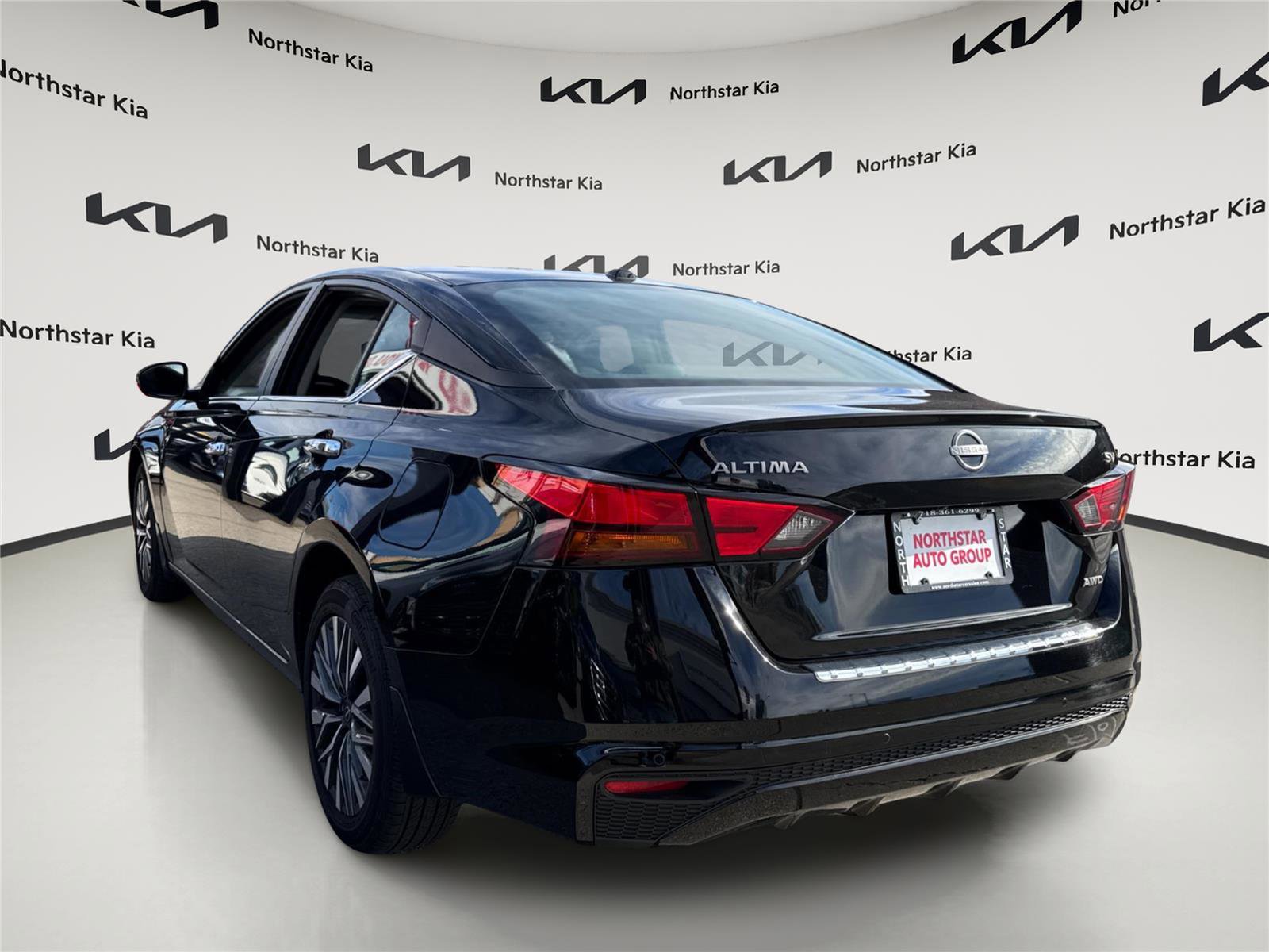 Used 2023 Nissan Altima 2.5 SV image 6