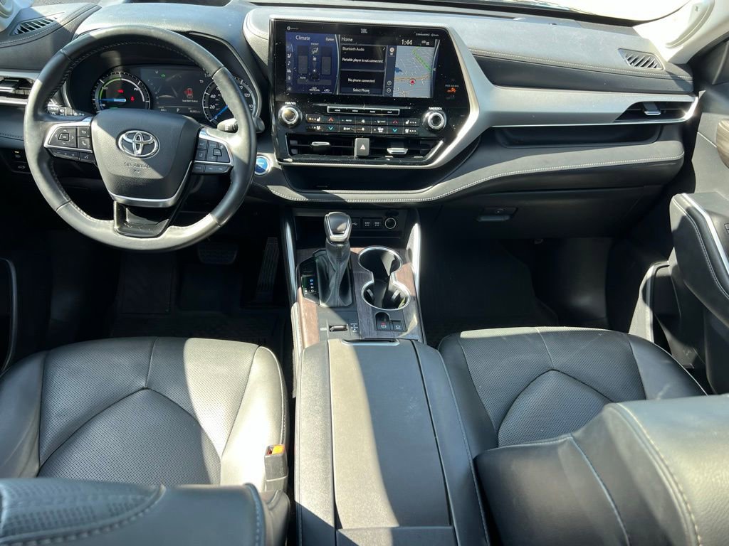Certified 2021 Toyota Highlander Platinum AWD/4WD image 17