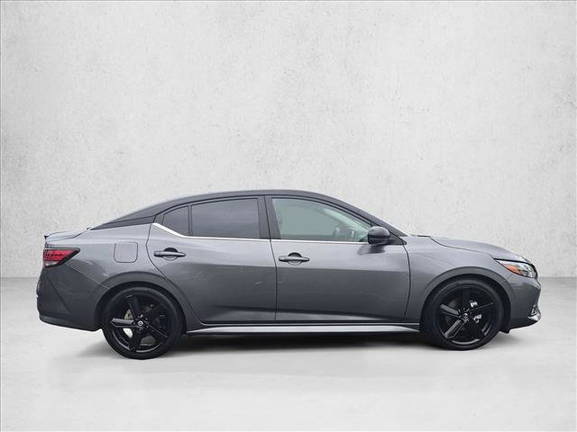 Used 2023 Nissan Sentra SR w/ Midnight Edition Package FWD image 4