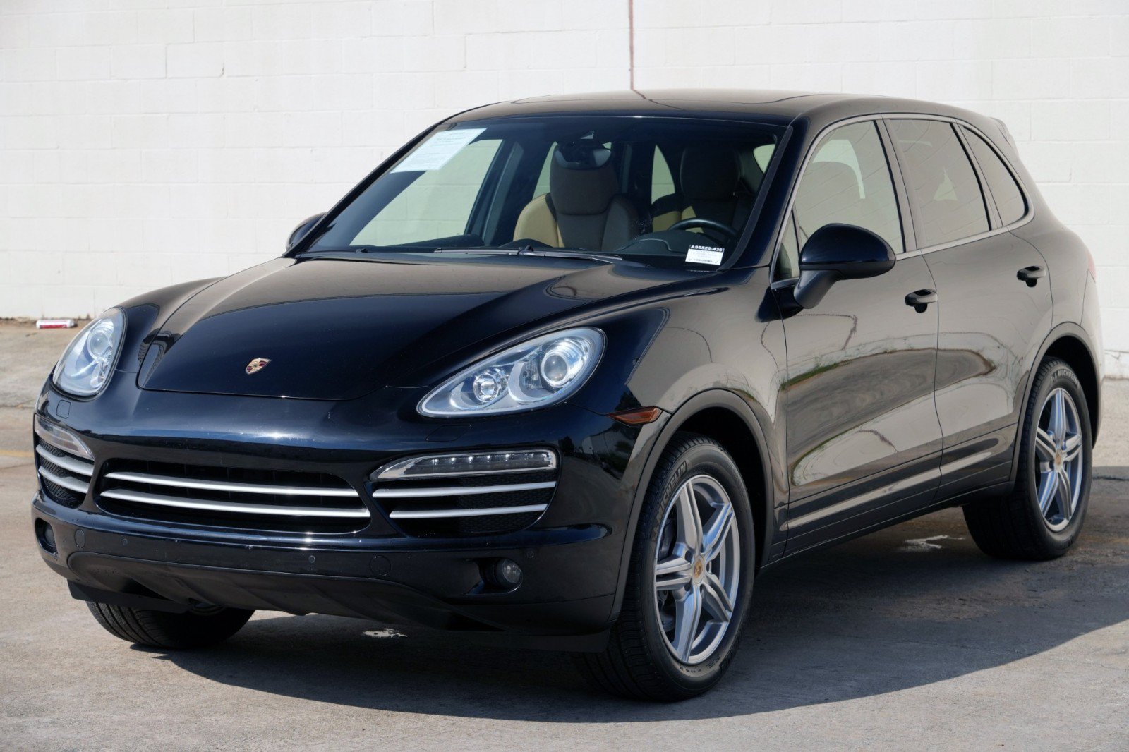 Used 2014 Porsche Cayenne Platinum Edition AWD/4WD image 43