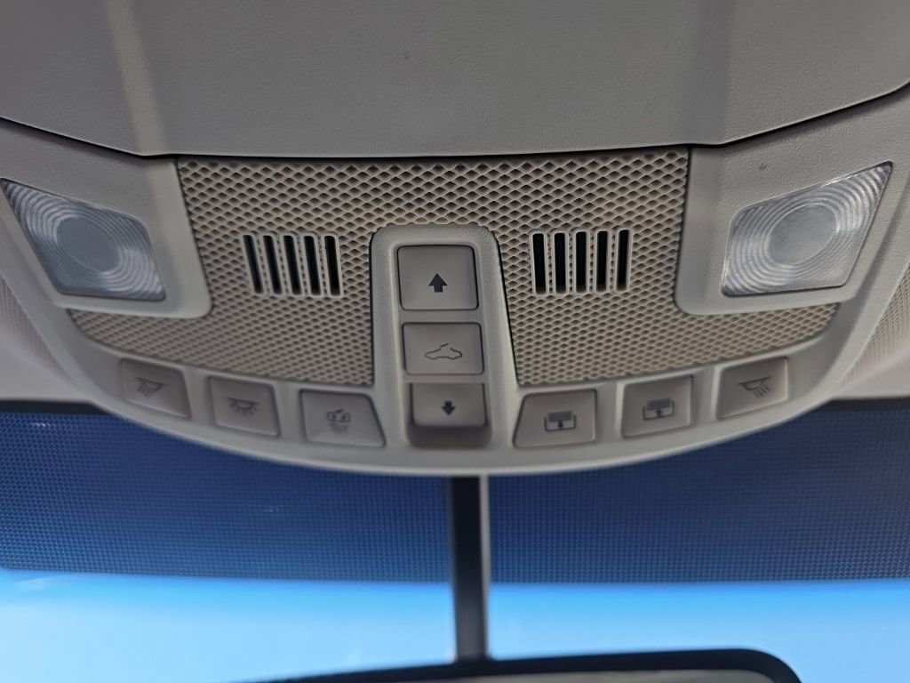 Used 2018 Ford Edge Titanium w/ Equipment Group 301A image 28