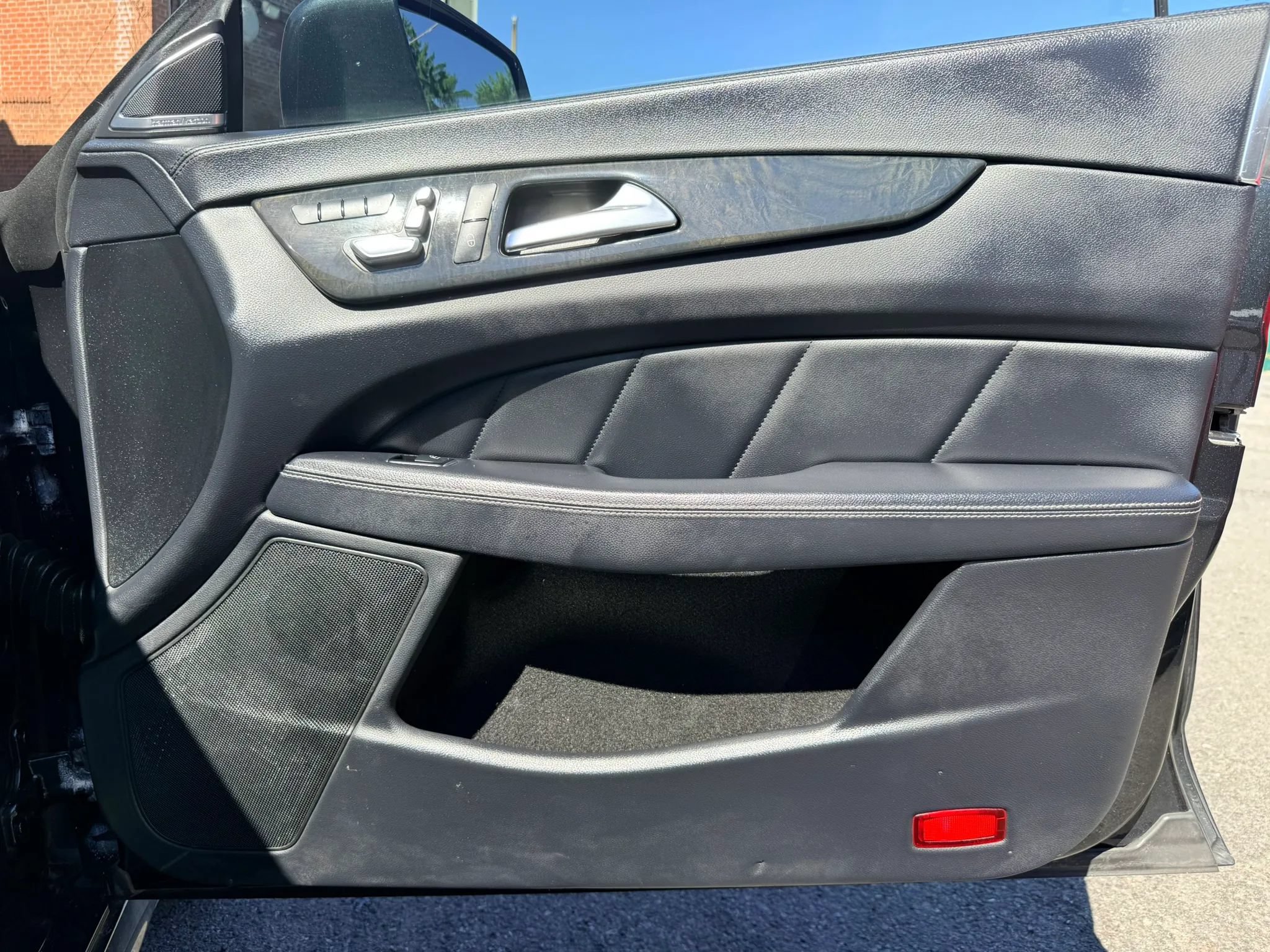 Used 2016 Mercedes-Benz CLS 550 4MATIC image 24