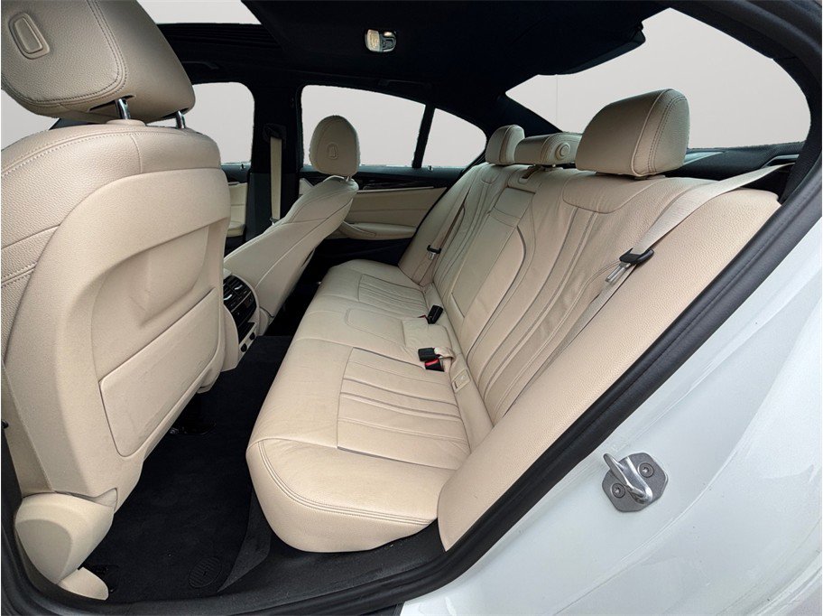 Used 2017 BMW 540i image 40