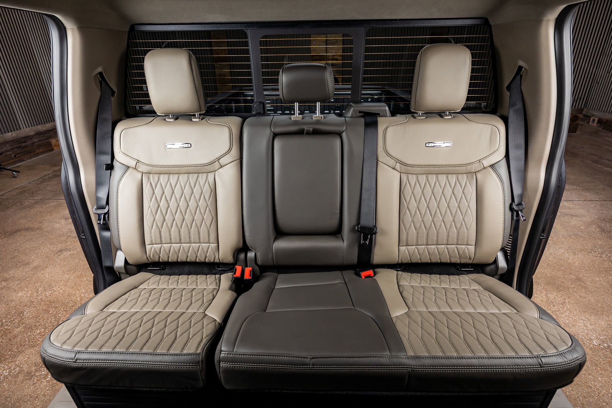 Used 2026 Ford F450 Platinum w/ Platinum Plus Package image 34