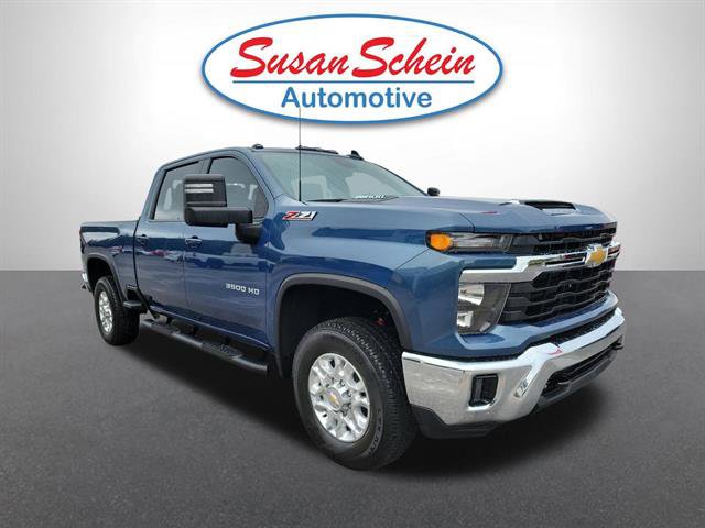 Used 2025 Chevrolet Silverado 3500 LT image 22