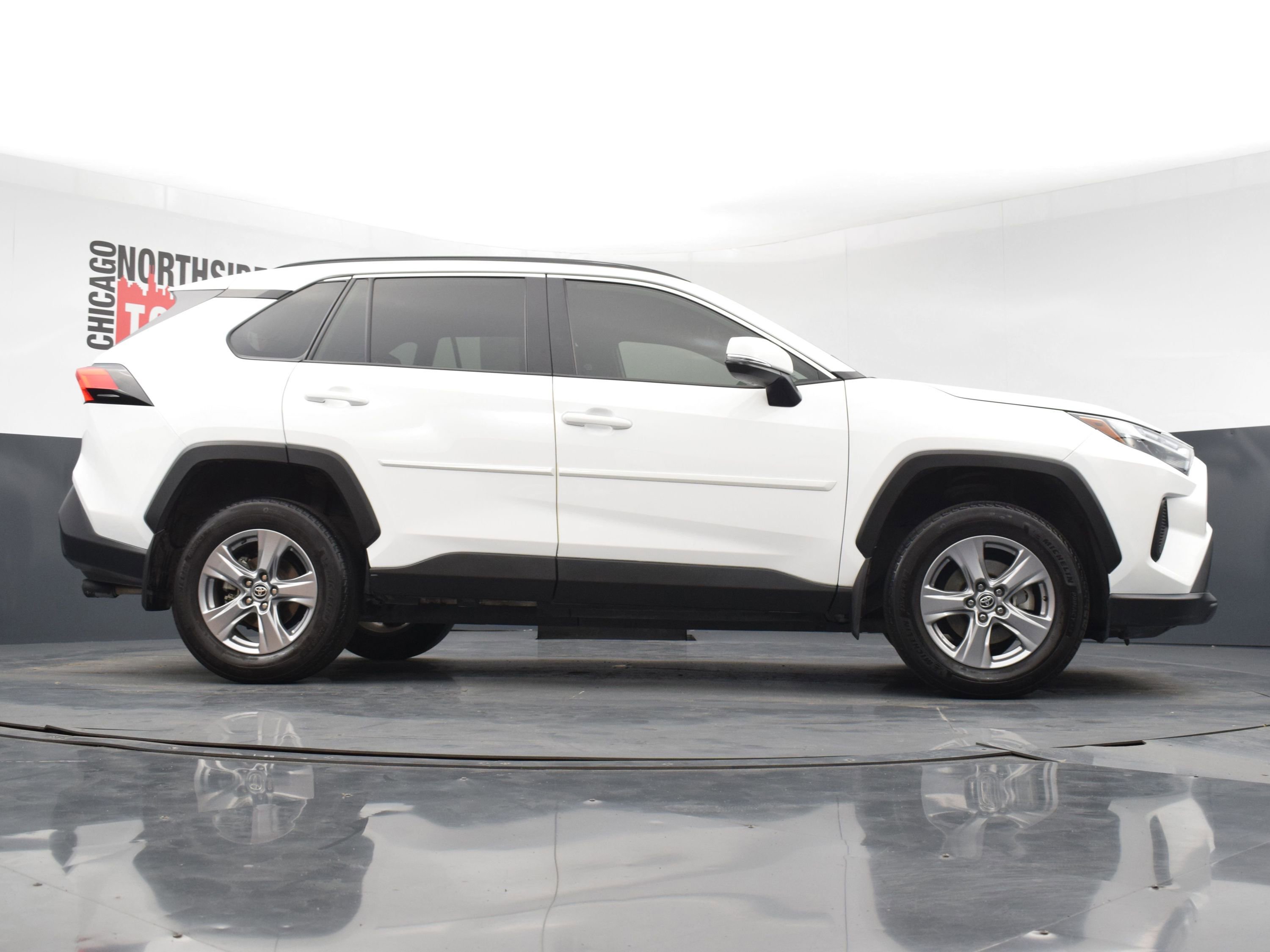Used 2024 Toyota RAV4 XLE FWD image 28