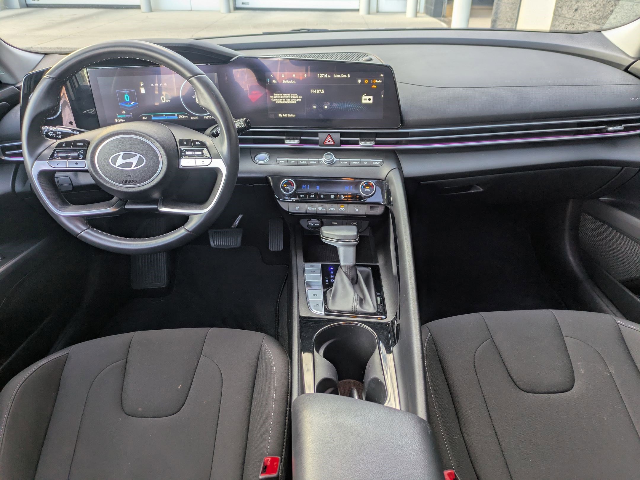 Used 2024 Hyundai Elantra SEL w/ Convenience Package image 22