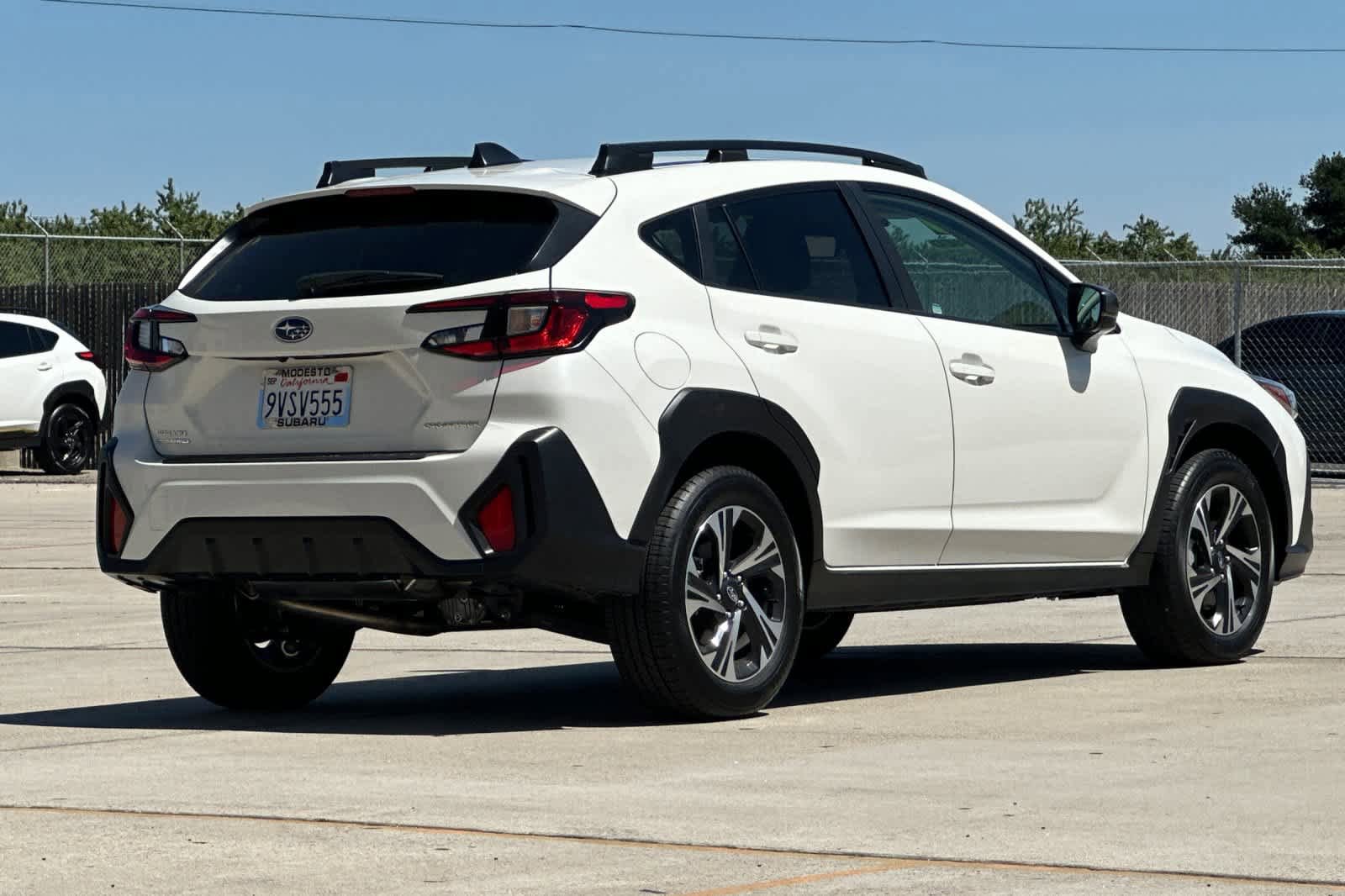 Used 2025 Subaru Crosstrek 2.0i Premium AWD/4WD image 3