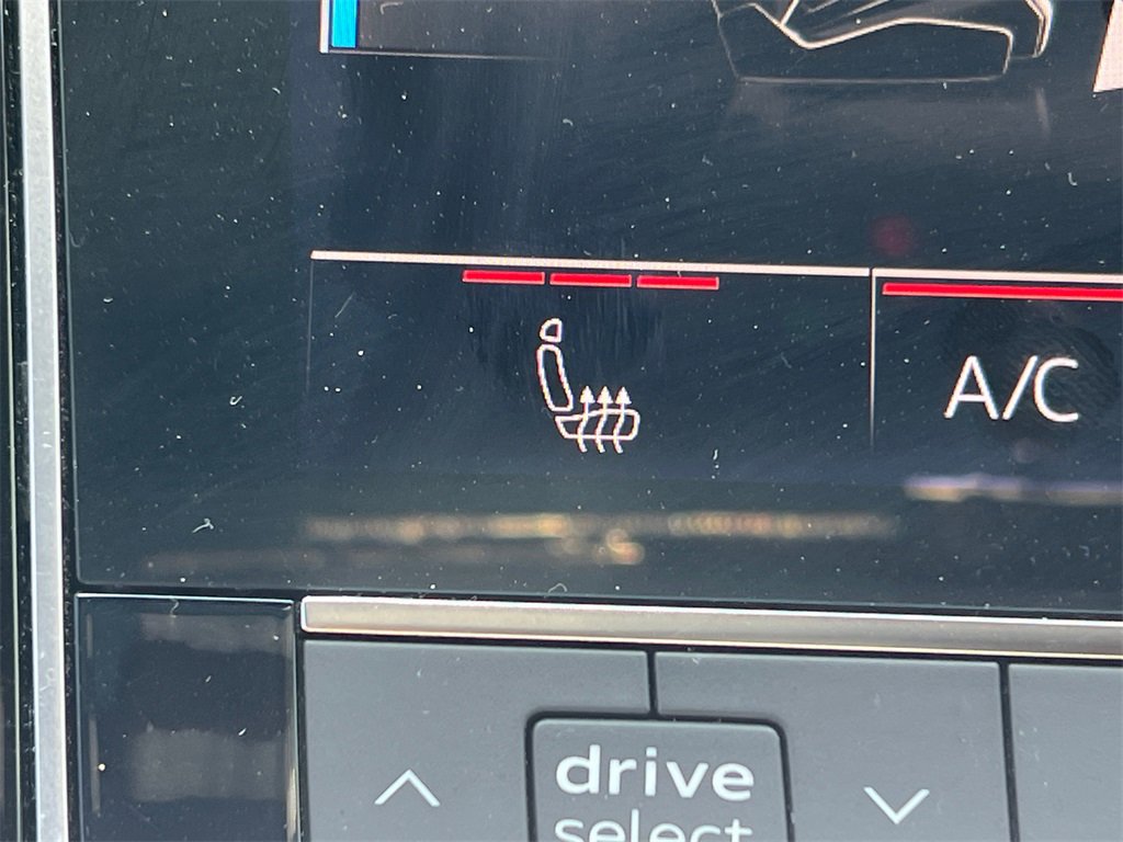 Used 2025 Audi Q7 2.0T Premium w/ Convenience Package image 31