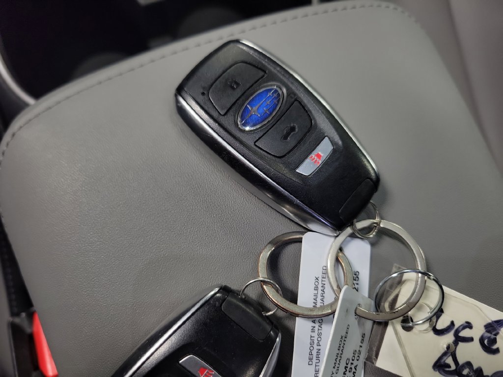 Used 2025 Subaru Outback Limited AWD/4WD image 19