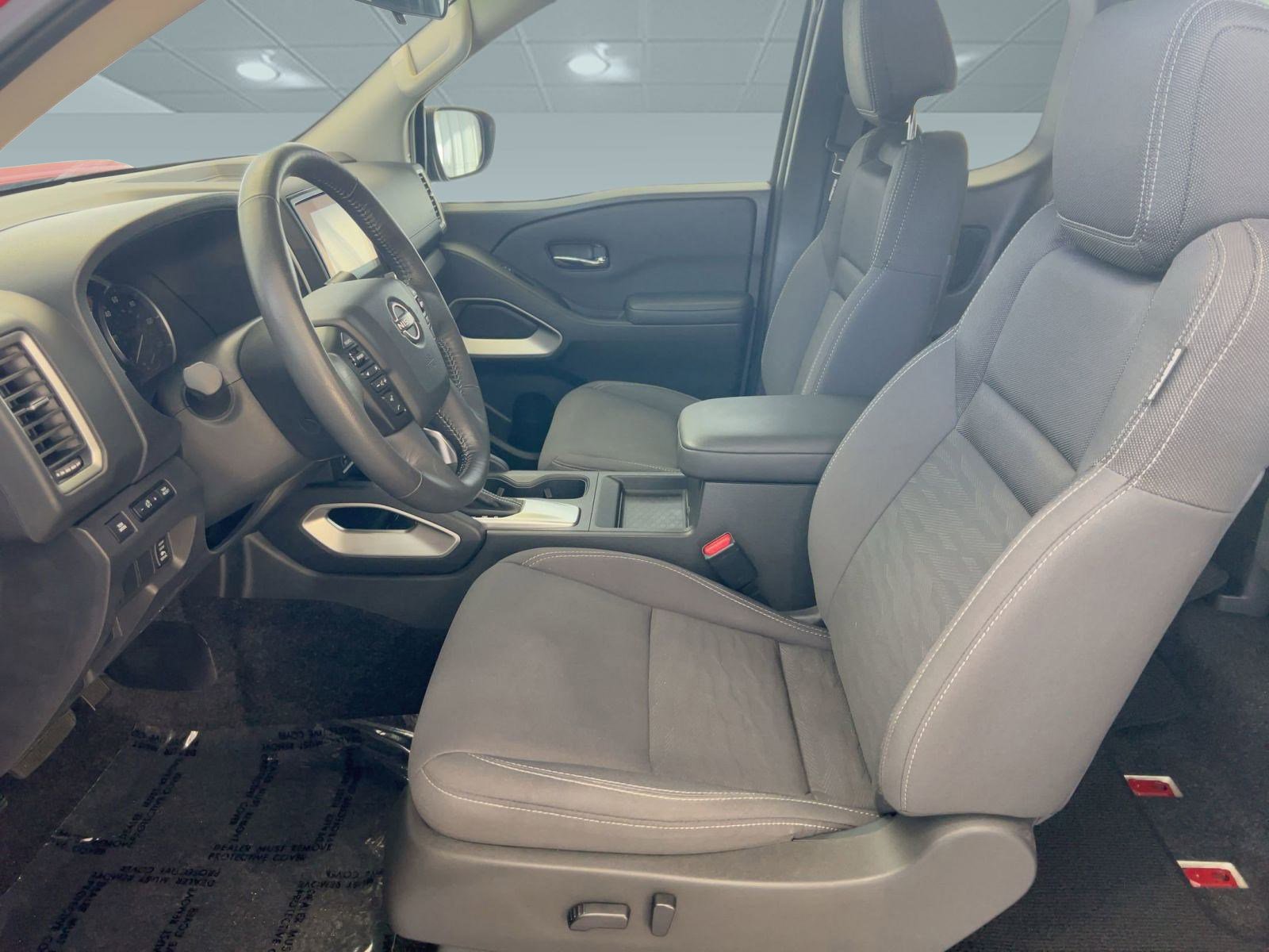 Used 2023 Nissan Frontier SV w/ SV Convenience Package image 5