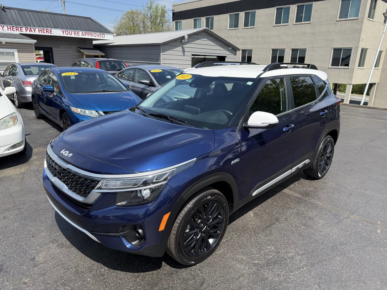 Used 2022 Kia Seltos Nightfall Edition AWD/4WD image 2