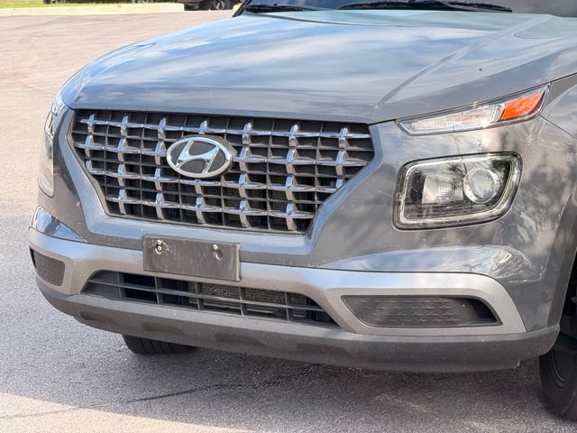 Used 2025 Hyundai Venue SEL FWD image 6