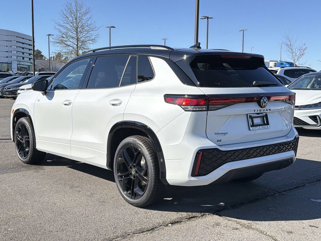 New 2026 Volkswagen Tiguan SE R-Line FWD image 3
