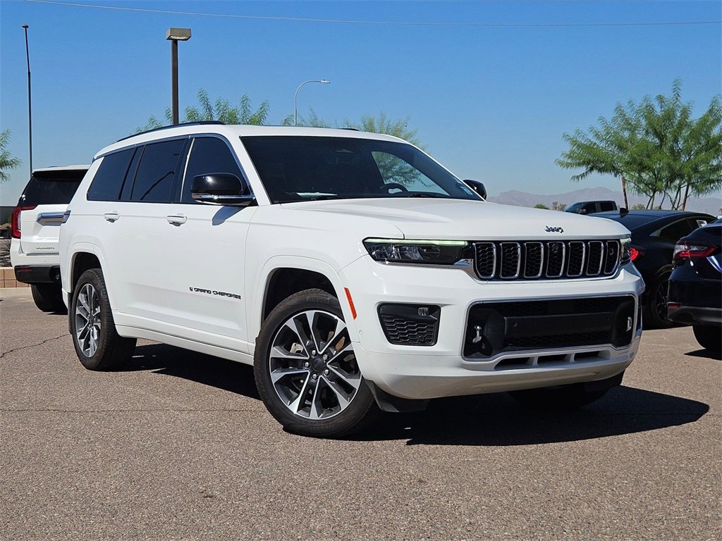 Used 2021 Jeep Grand Cherokee L Overland w/ Advanced Protech Group III image 2