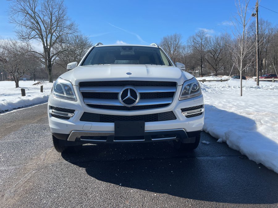 Used 2015 Mercedes-Benz GL 450 4MATIC image 4
