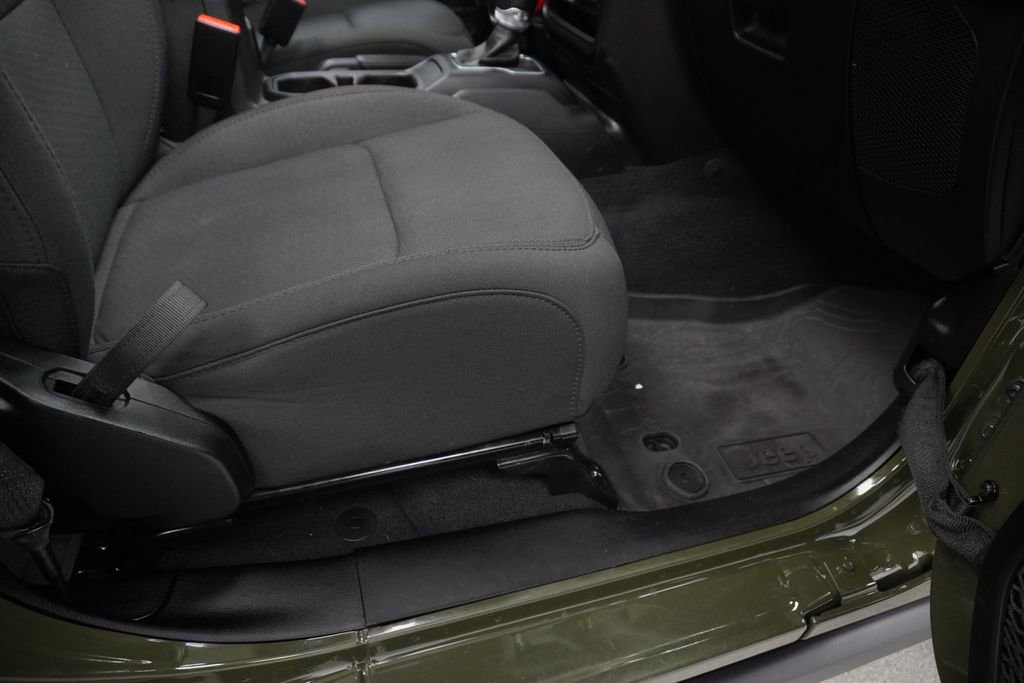 Certified 2023 Jeep Wrangler Unlimited w/ Sun & Screen Package image 51