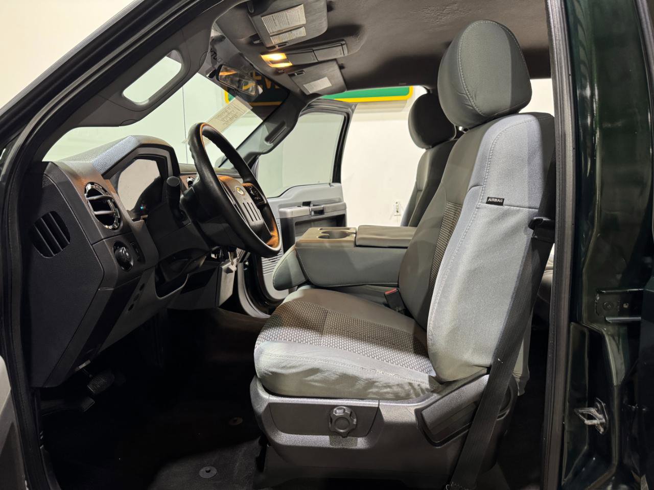 Used 2016 Ford F250 XLT w/ FX4 Off-Road Package image 12