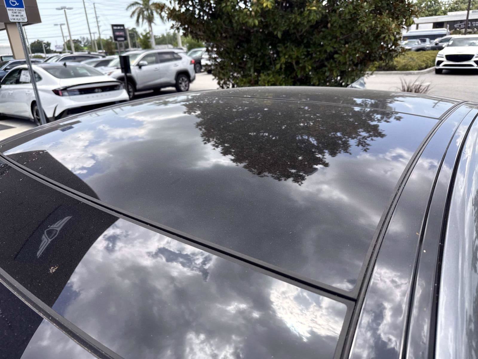 Used 2015 Hyundai Genesis 5.0 RWD image 9