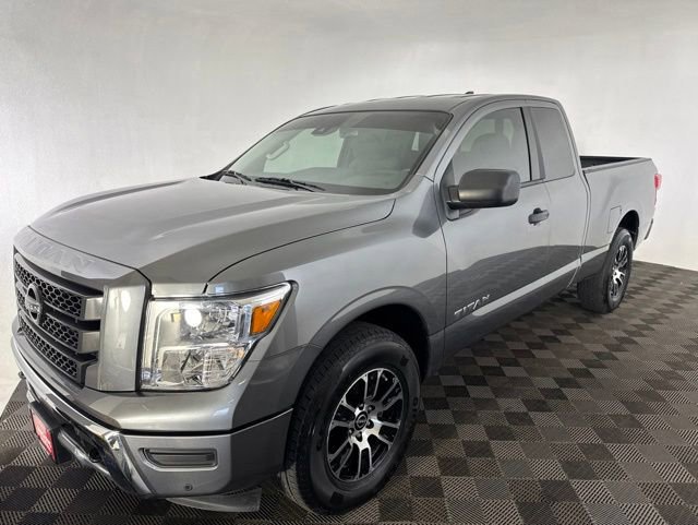 Certified 2024 Nissan Titan SV AWD/4WD image 3