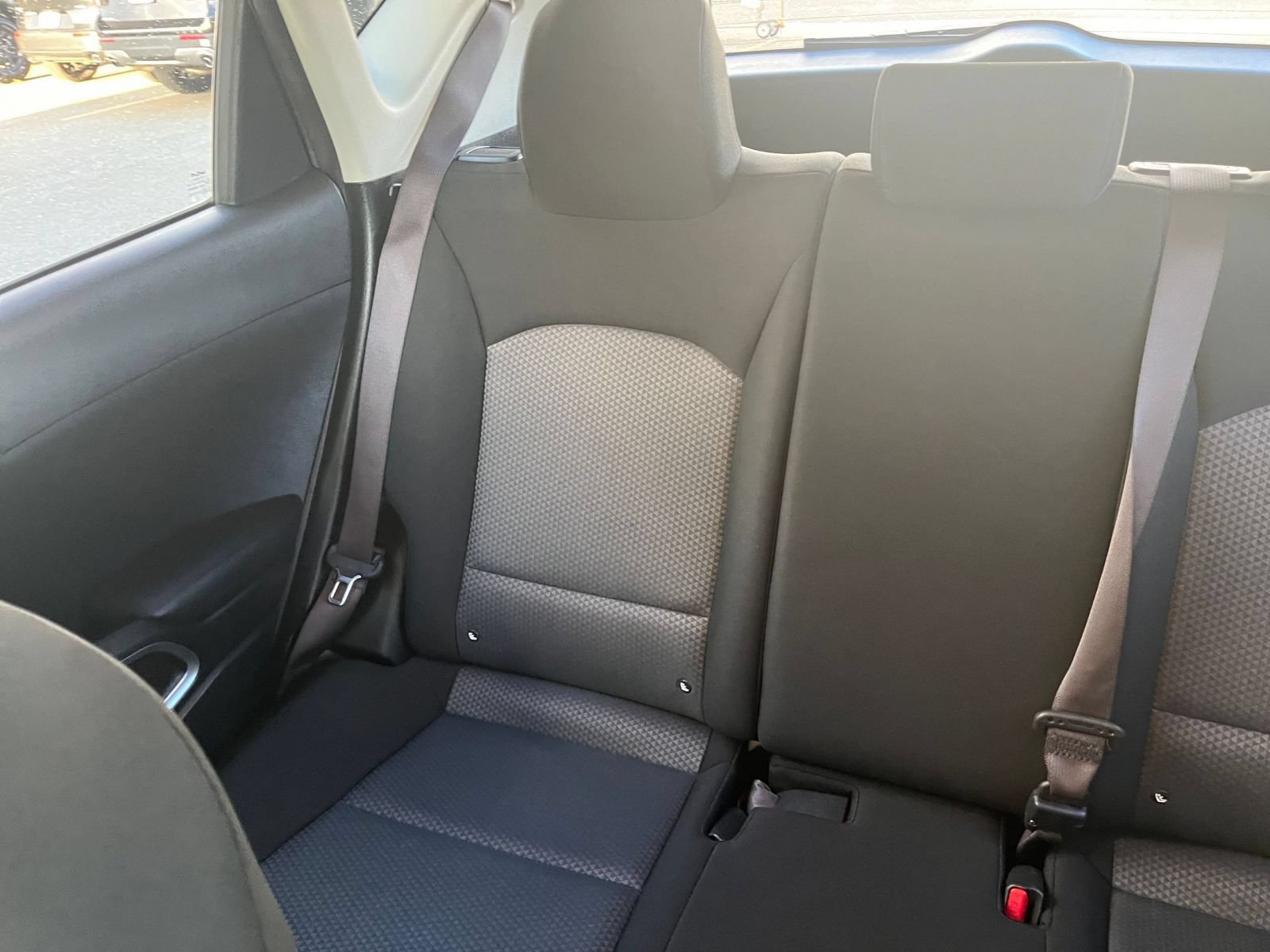 Used 2025 Kia Soul LX w/ LX Technology Package FWD image 36