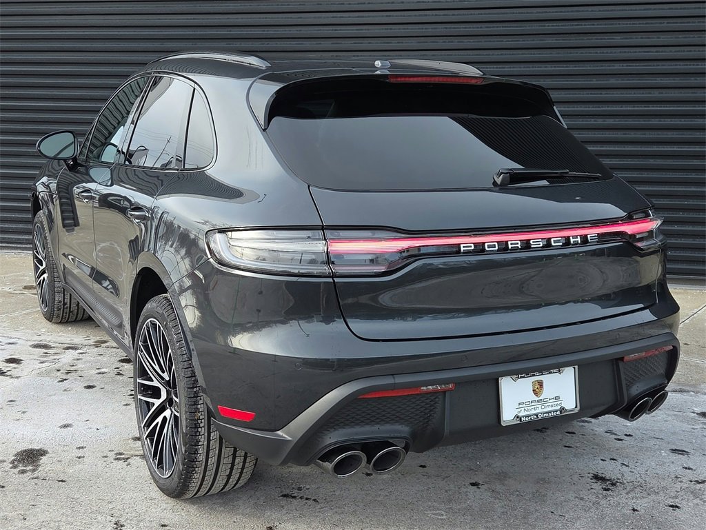 New 2026 Porsche Macan image 3