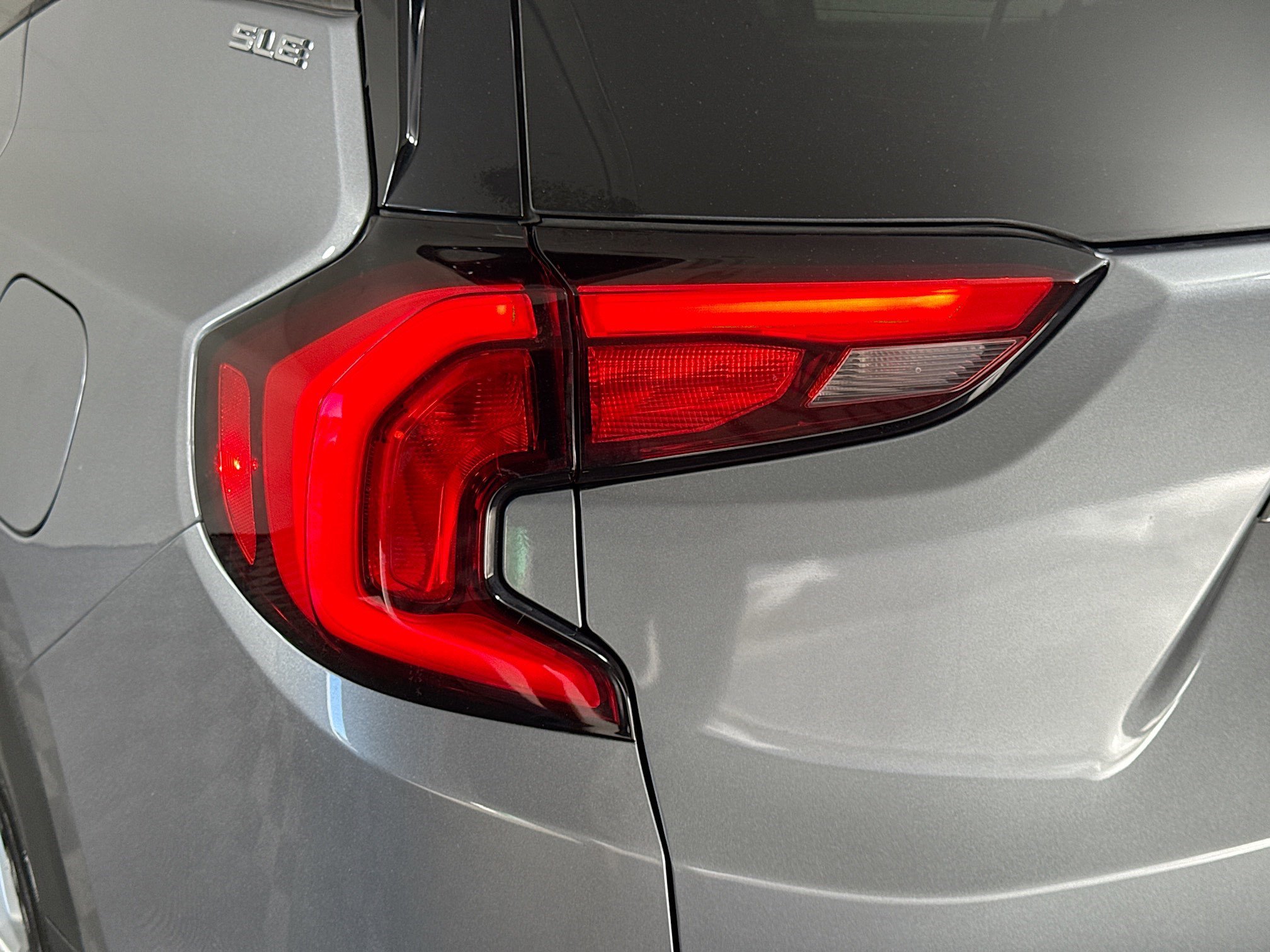 Used 2021 GMC Terrain SLE w/ Driver Convenience Package image 36