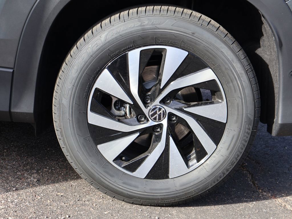 New 2026 Volkswagen Tiguan S image 38